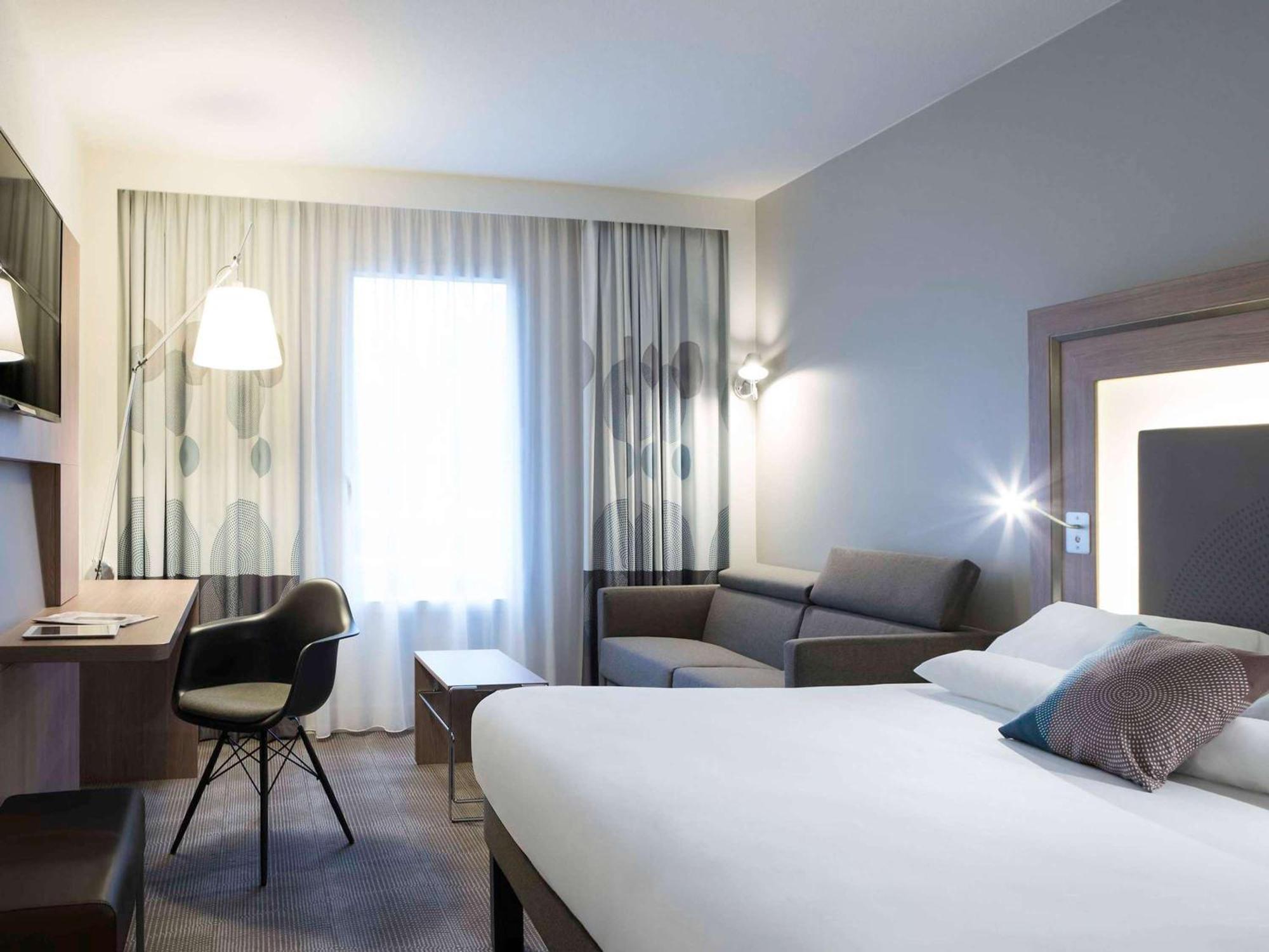 Novotel Chateau De Версаль Экстерьер фото